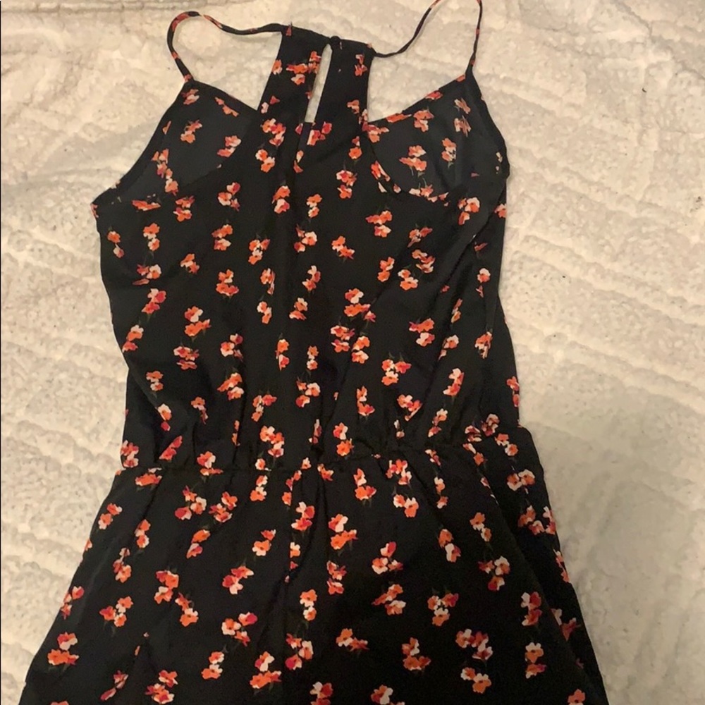 Floral romper - Picture 2 of 2